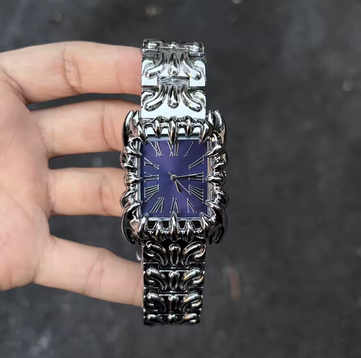 Men’s Metal Steel Watch Alabaster Claw Y2K Hype Chrome Silver Retro