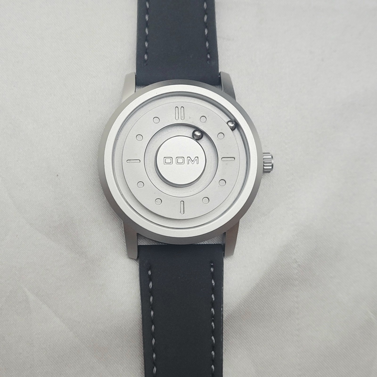 Mens DOM Orion Flow M1805 Magnetic Ball Display Watch W/Leather Strap SilverFace