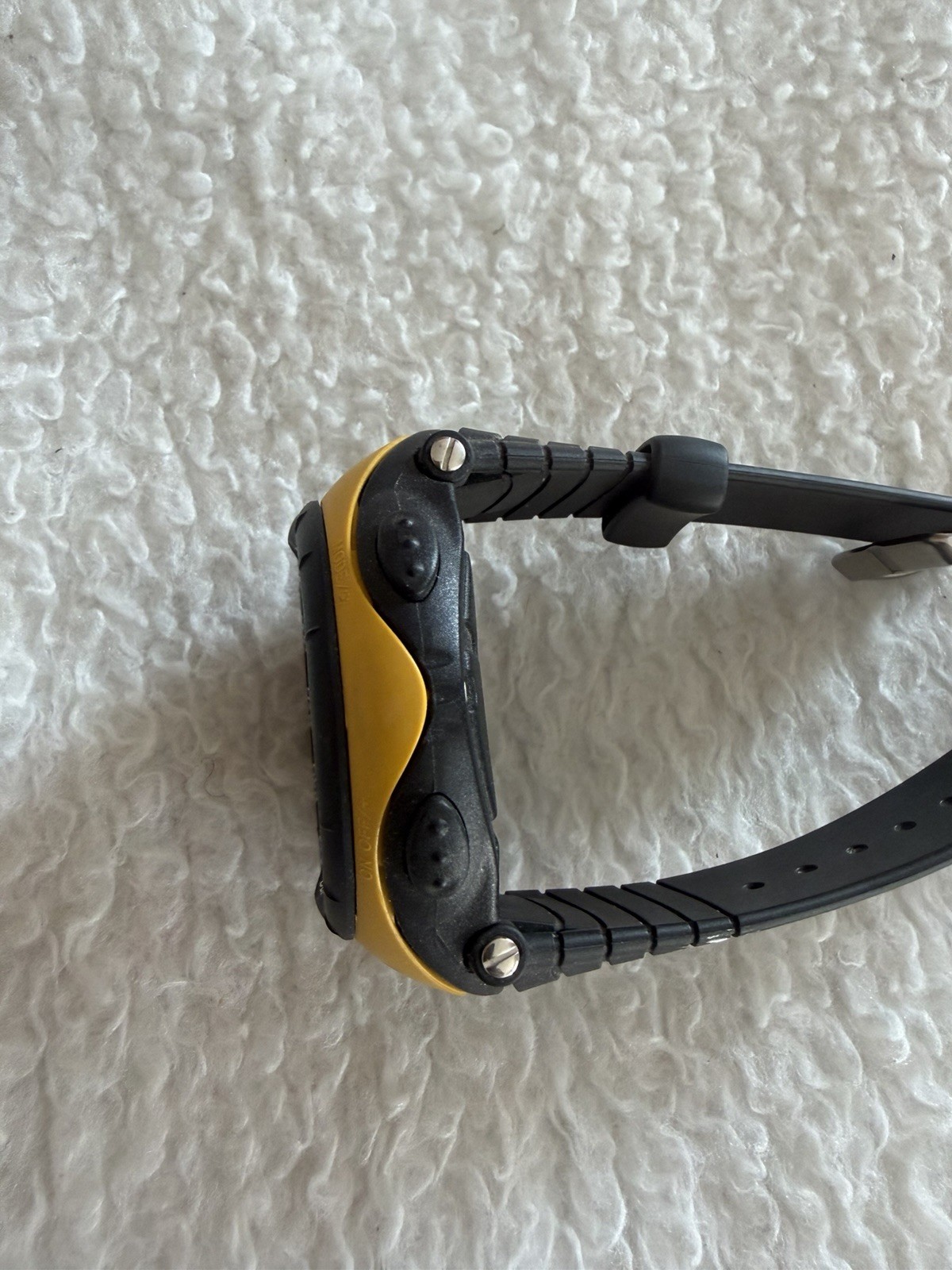 Suunto Vector Digital Watch Yellow Altimeter Barometer Compass. Needs Battery.