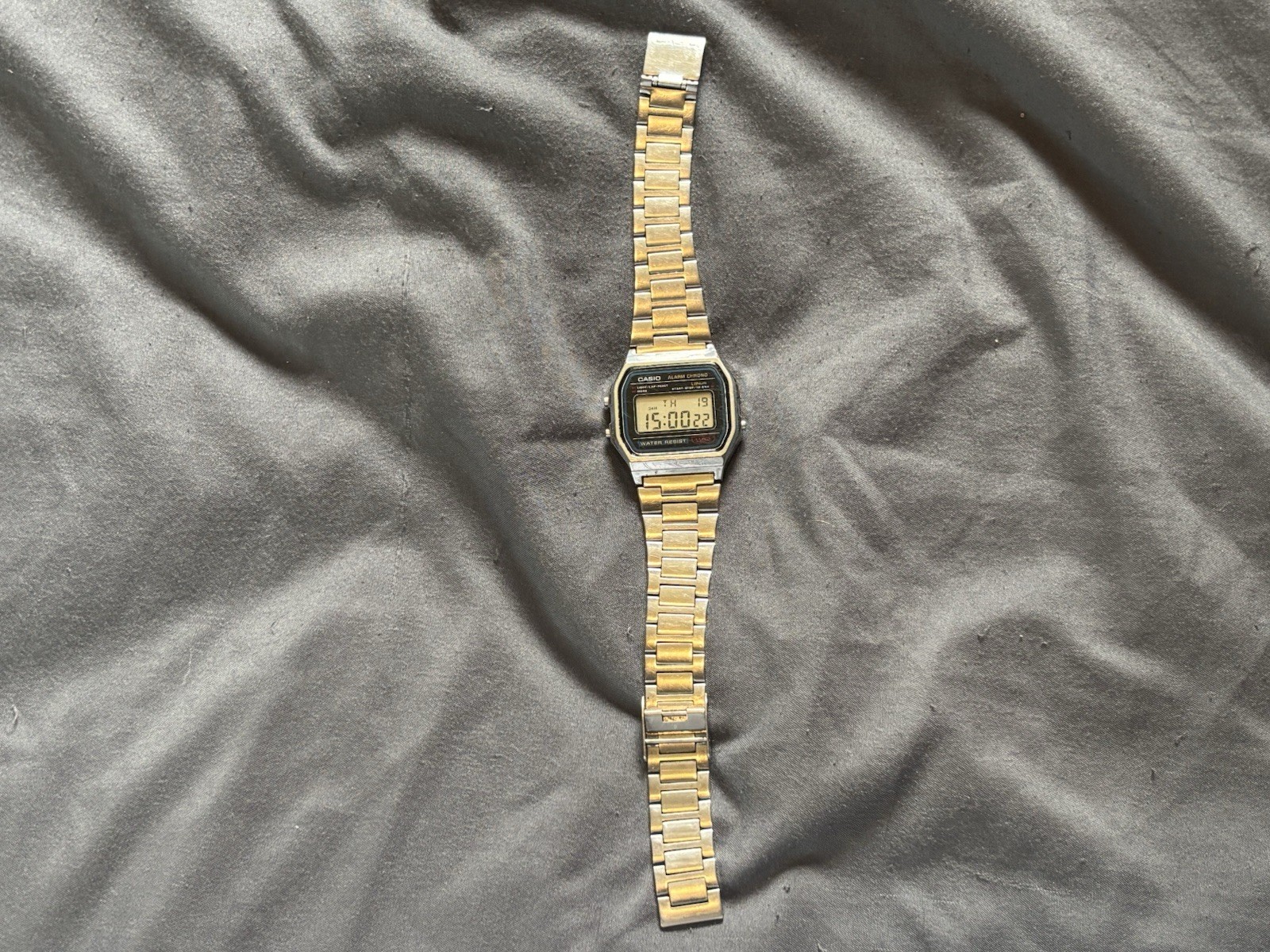 Vintage Casio Wrist Watch Mens A158W Fashion Silver Tone Quartz Digital