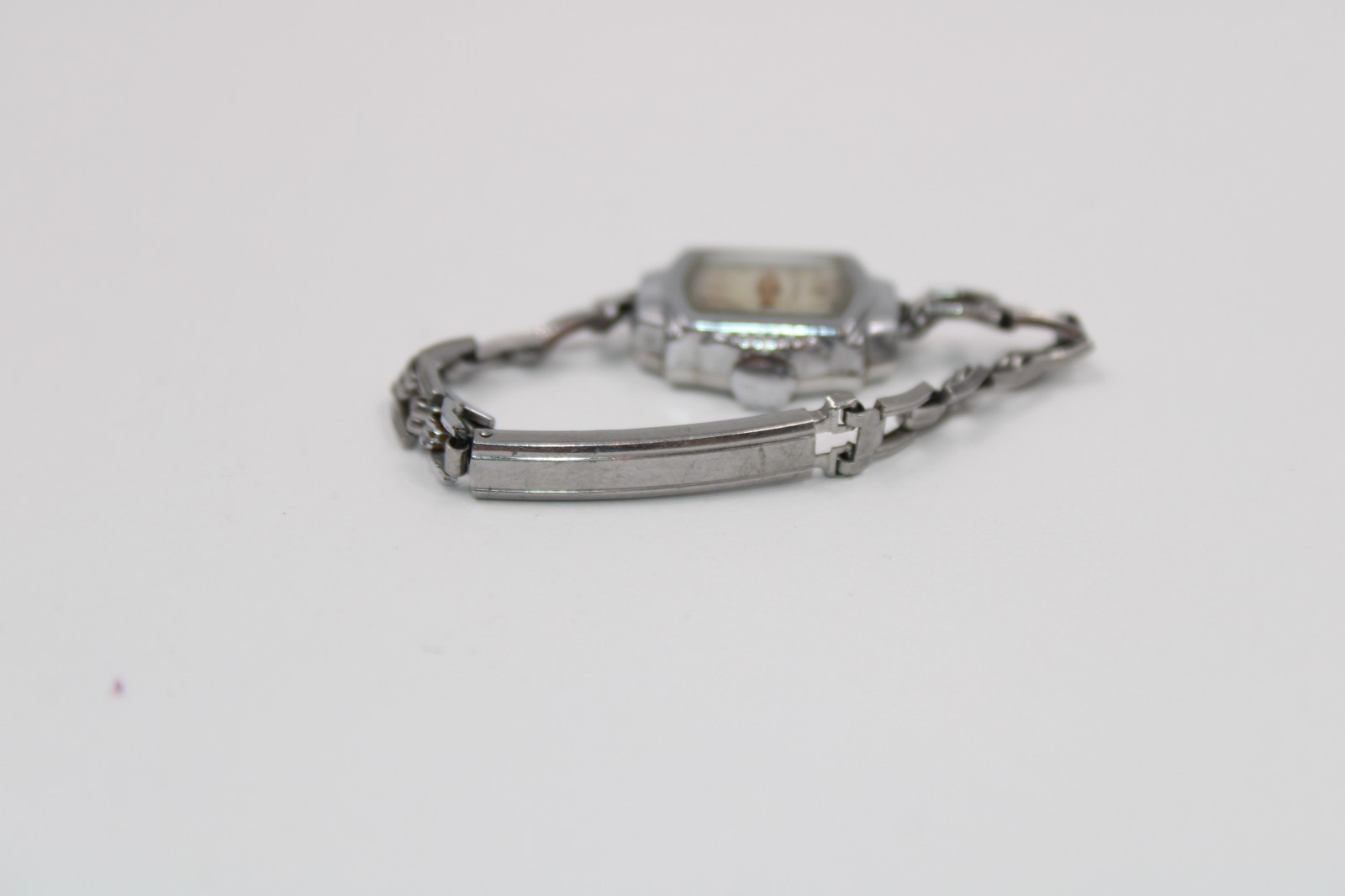 CENTRAL Women’s Wrist Watch Mechanical Model AB 10 843 Swiss 7 Jewels