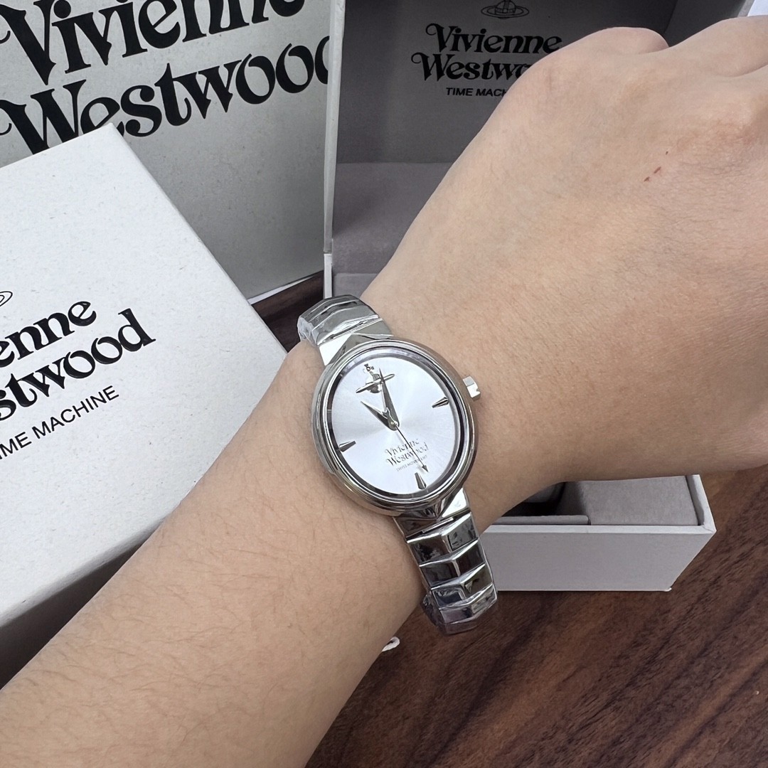Vivienne Women’s Quartz Oval-shaped Watch Silver Dial Stainless Steel Strap