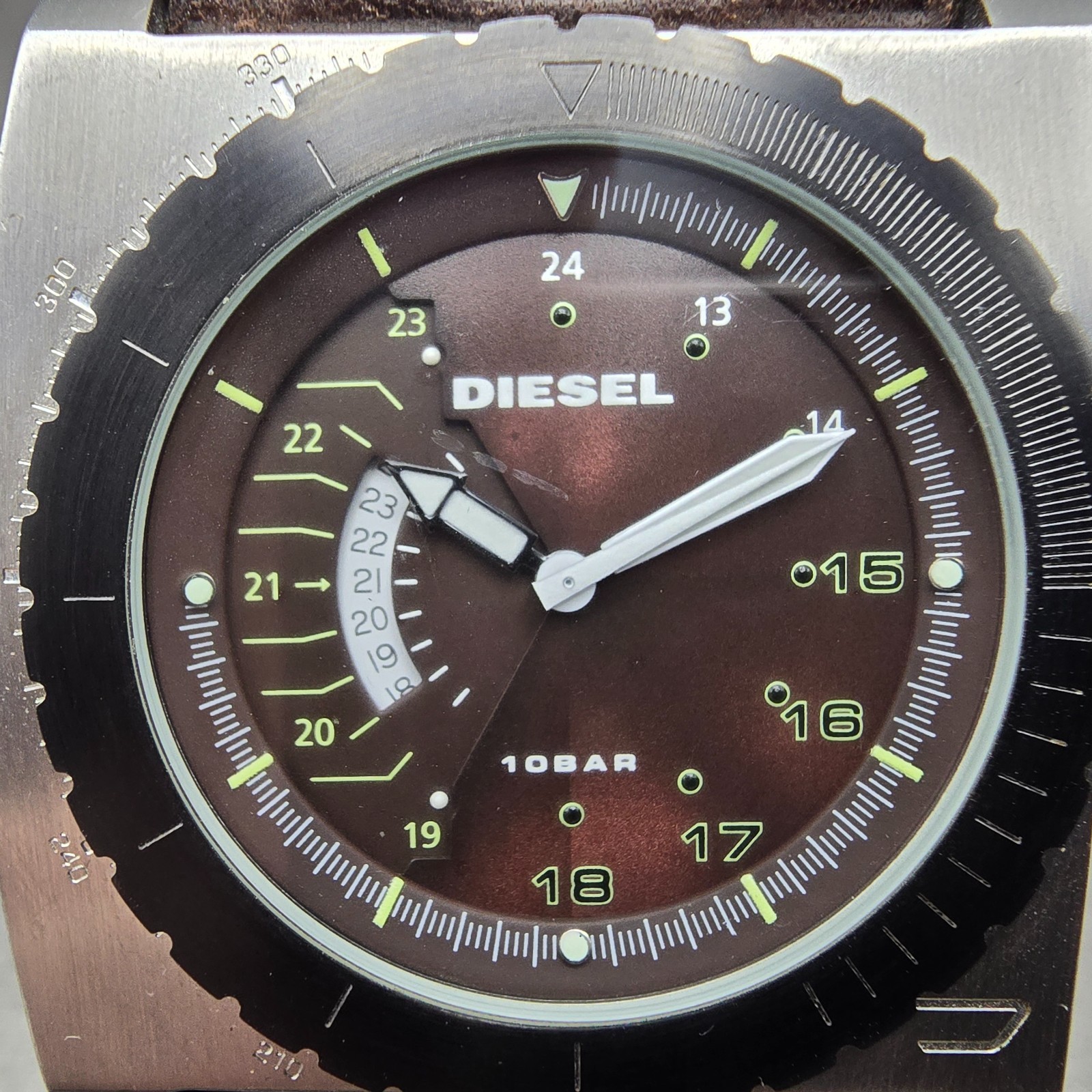 Diesel Watch Men 43mm Brown Dial Silver Tone Date Rectangle DZ-1160 New Battery