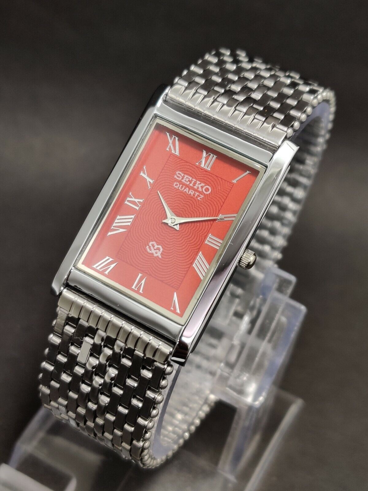 Vintage Seiko Slim Quartz Red Face Rectangle Japanese 26MM Case Mens Watch S12