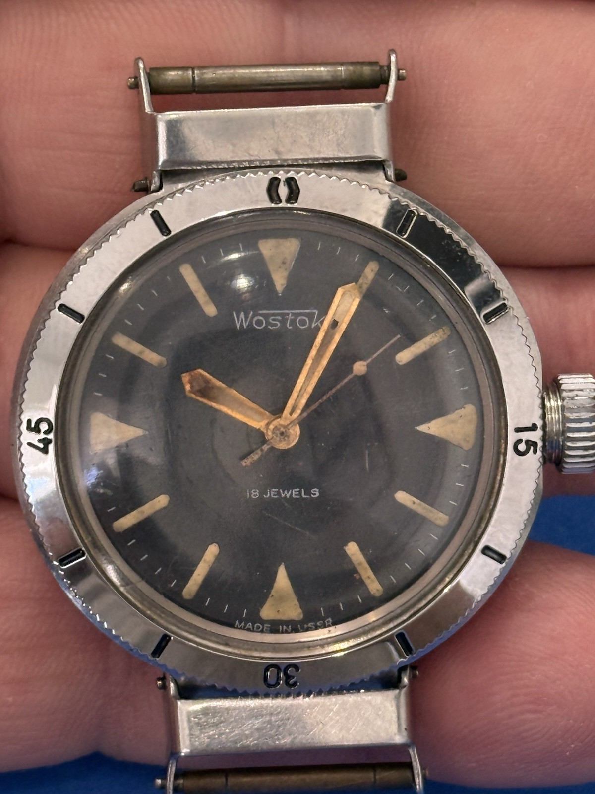 Vintage Wostok Amphibian 2209 USSR Diver Watch 18 Jewels Export Dial