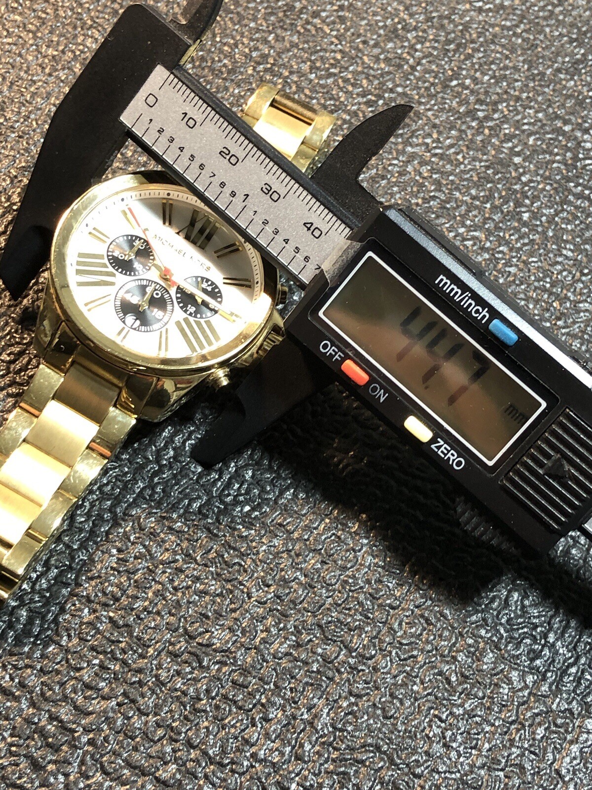 Michael Kors Wren Chronograph Watch Silver Dial Gold Tone Ladies MK5838 New Bat