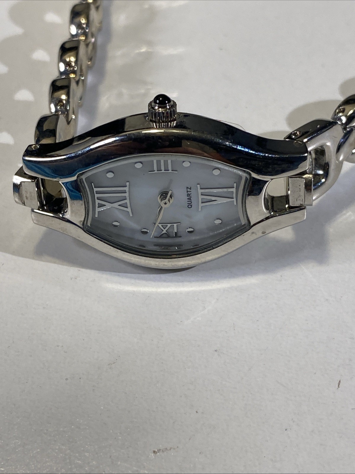Silver tone roman Numeral Lady’s watch/wristwatch New Battery
