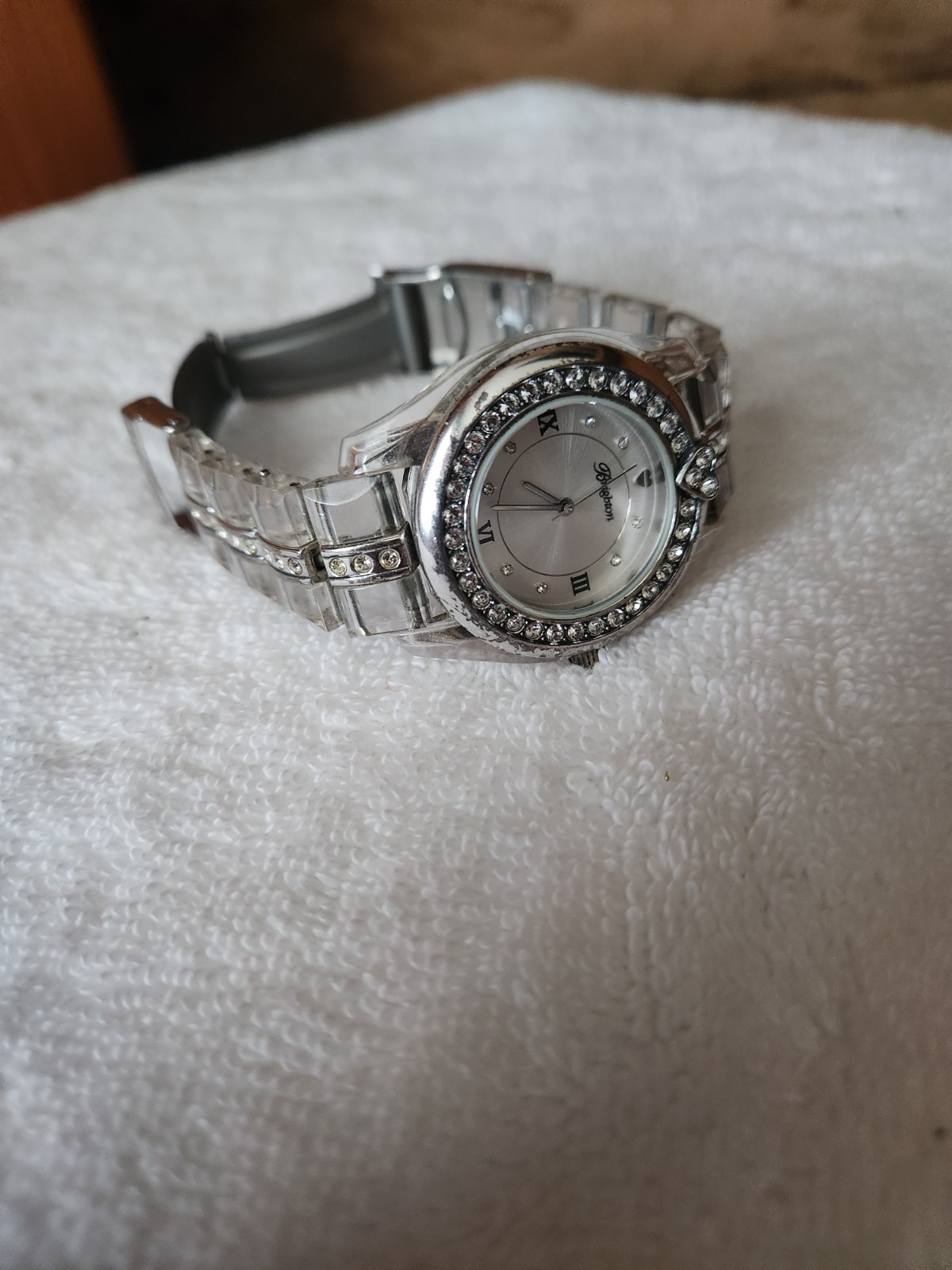 Brighton Dana Point Silver Plate Quartz Watch Lucite Band Silver Crystal Accents