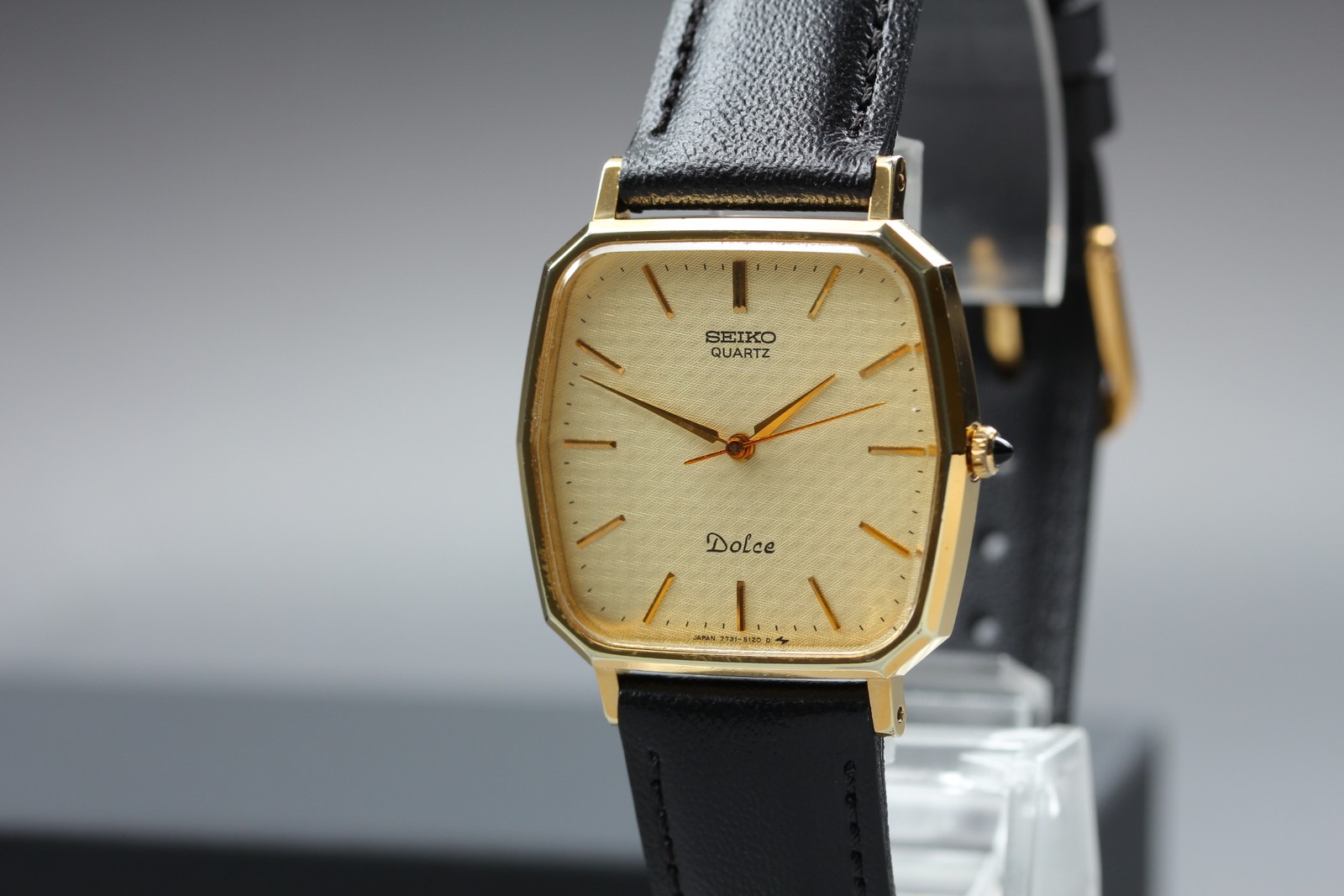 Serviced 1988 Seiko Dolce 7731-5120 Gold Linen Decagon SGP Mens Watch From JAPAN