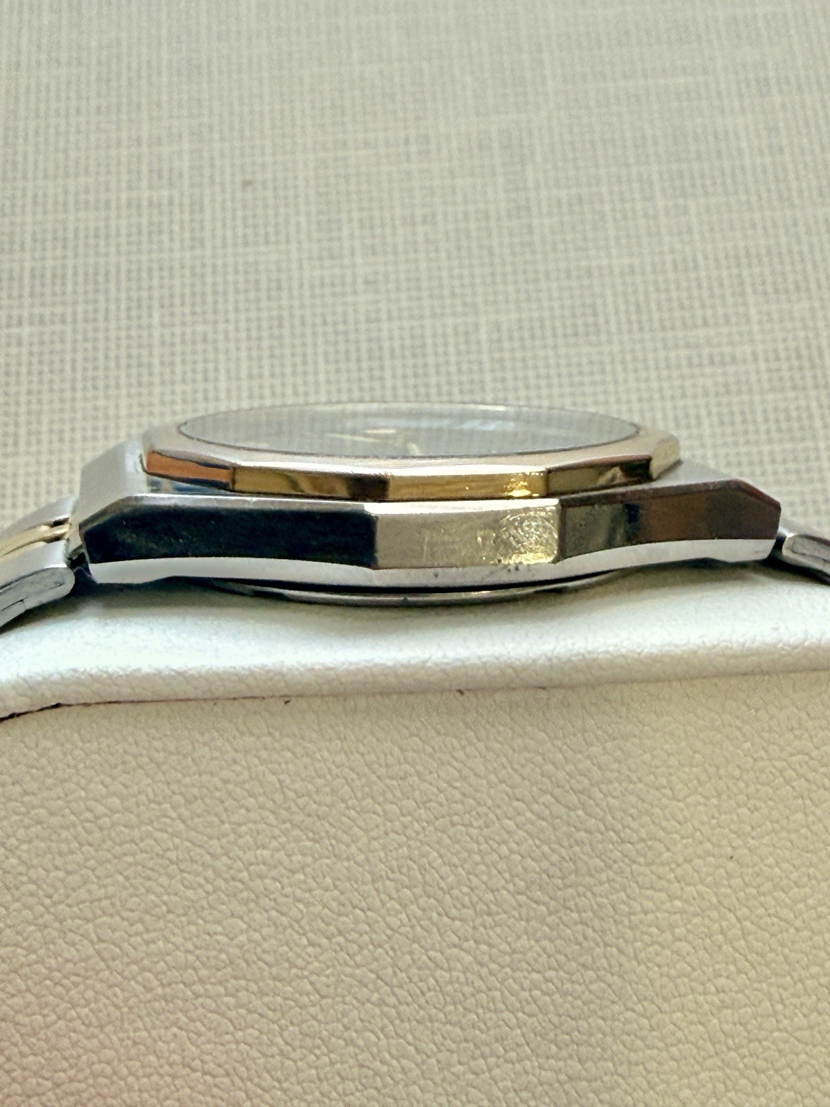 Vintage 1988 Seiko Quartz Men’s “Baby Oak” Day/Date Watch with Box