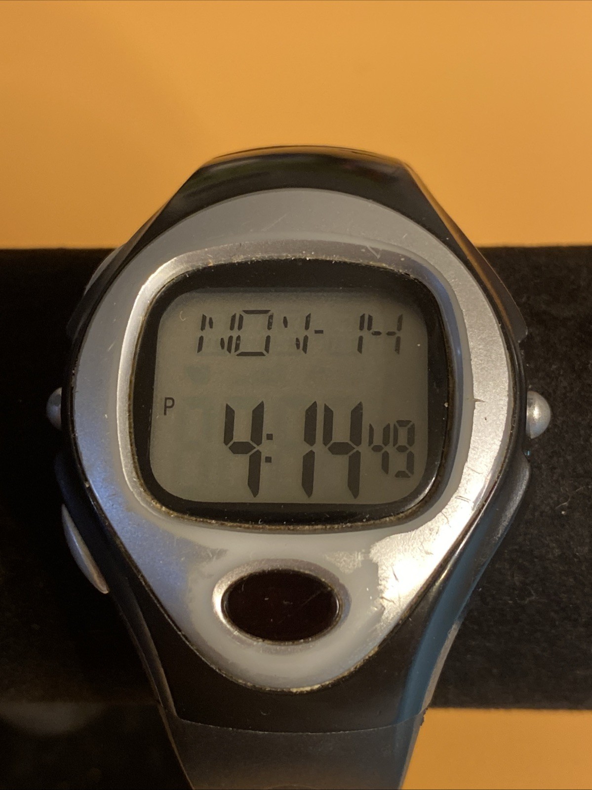 Modern Digital Watch w/ Heart Rate Monitor, Chronograph, Alarm & Exercise modes!