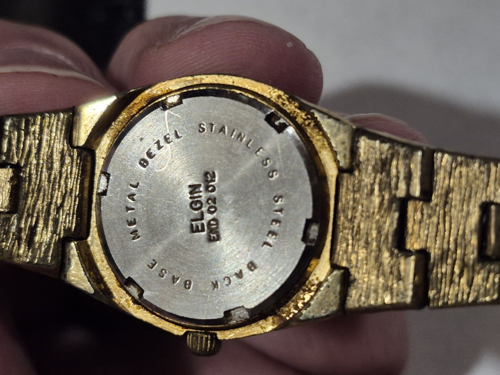Elgin Diamond Dial FND 02 012 Gold Nugget Appearance Quartz Watch.