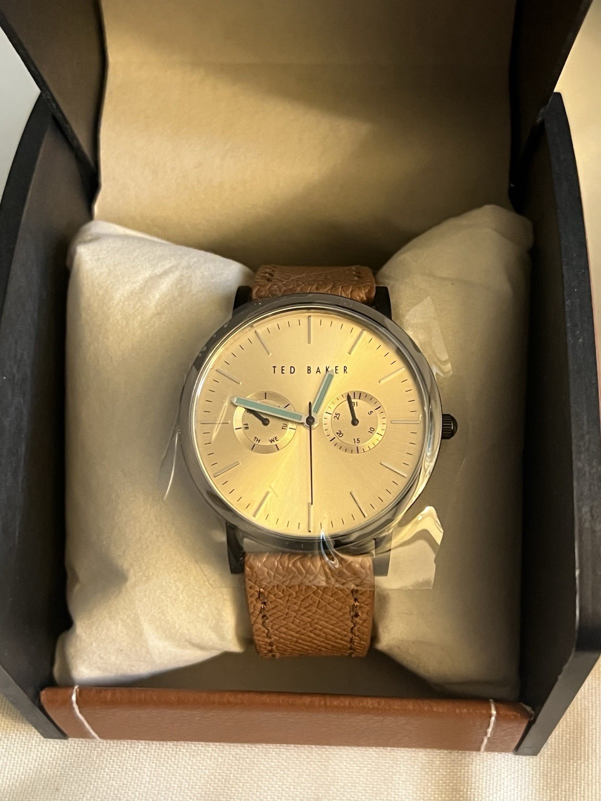 Ted Baker Analog Wristwatch Silver Dial Brown Leather Band 43.2mm Day Date