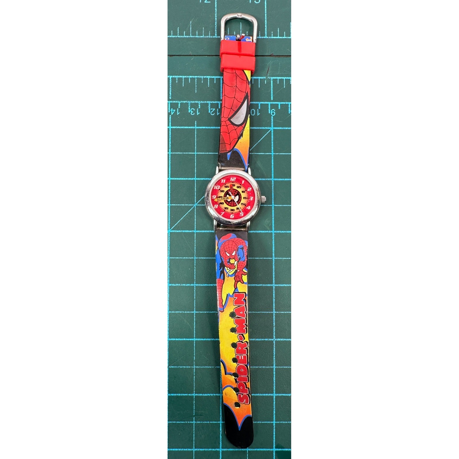 Vintage Marvel Spider-Man Kids Watch Red Blue Graphic Strap Quartz NEW BATTERY