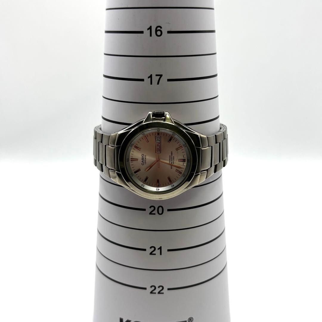 Operational CASIO LINEAGE titanium men’s bracelet wristwatch from JAPAN