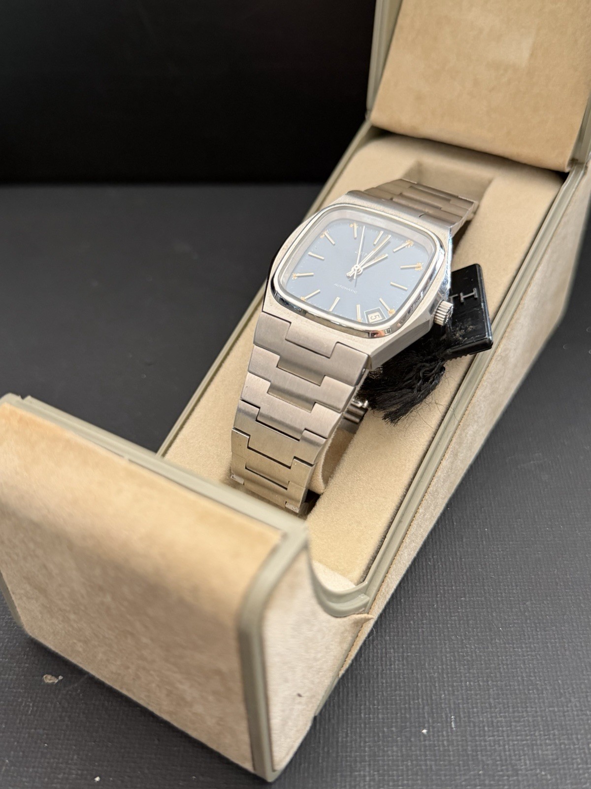 Zenith Surf Automatic TV Cal.2572PC Ref.02.0830.380 New 70s Vintage