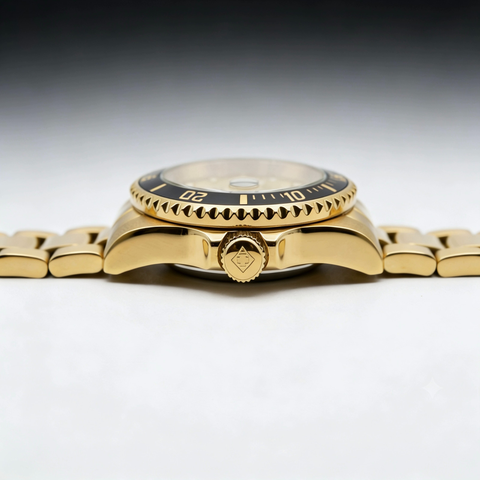 Invicta 49886 Pro Diver Jet Setter Men 40mm Gold Steel Silver Dial Quartz Watch