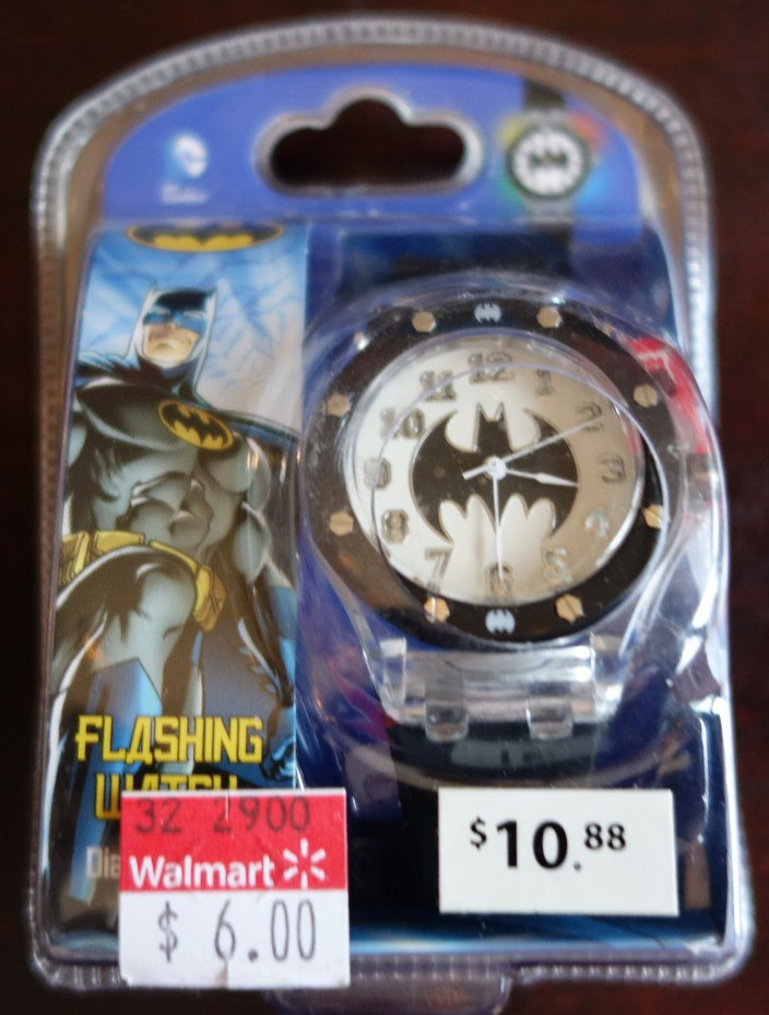 DC Comics BATMAN Flashing Watch ACCUTIME Dial Changes Color NEW BAT9015