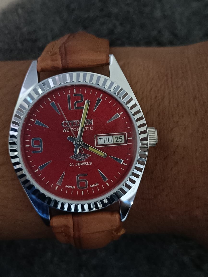 Vintage Automatic Citizen Japan Made Red Dial Day/ Date Men’s Wrist Watch