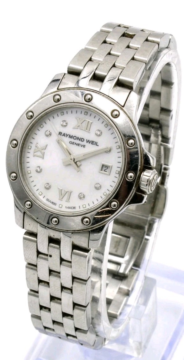 Raymond Weil Tango 28mm MOP Dial Date Size 6.5in Ladies Wristwatch – Ref. 5399
