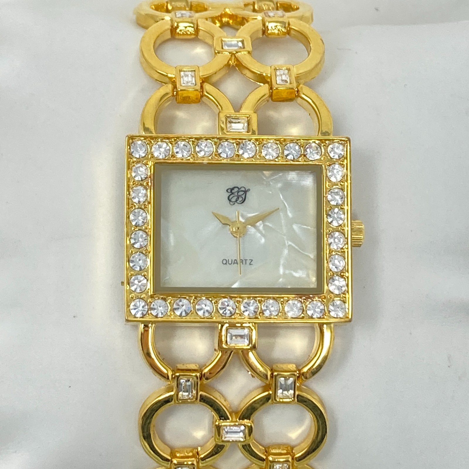 Elizabeth Taylor Watch Women Gold Tone MOP Crystals Round Links New Batter 7.75″