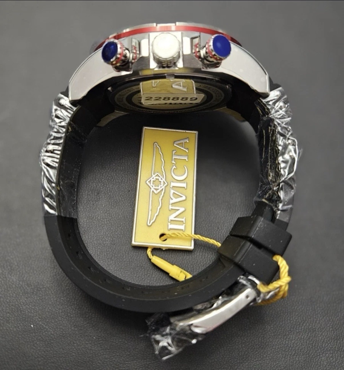 Invicta Pro Diver SCUBA Men’s Quartz Watch Black/Red/Silver 22307 NIB