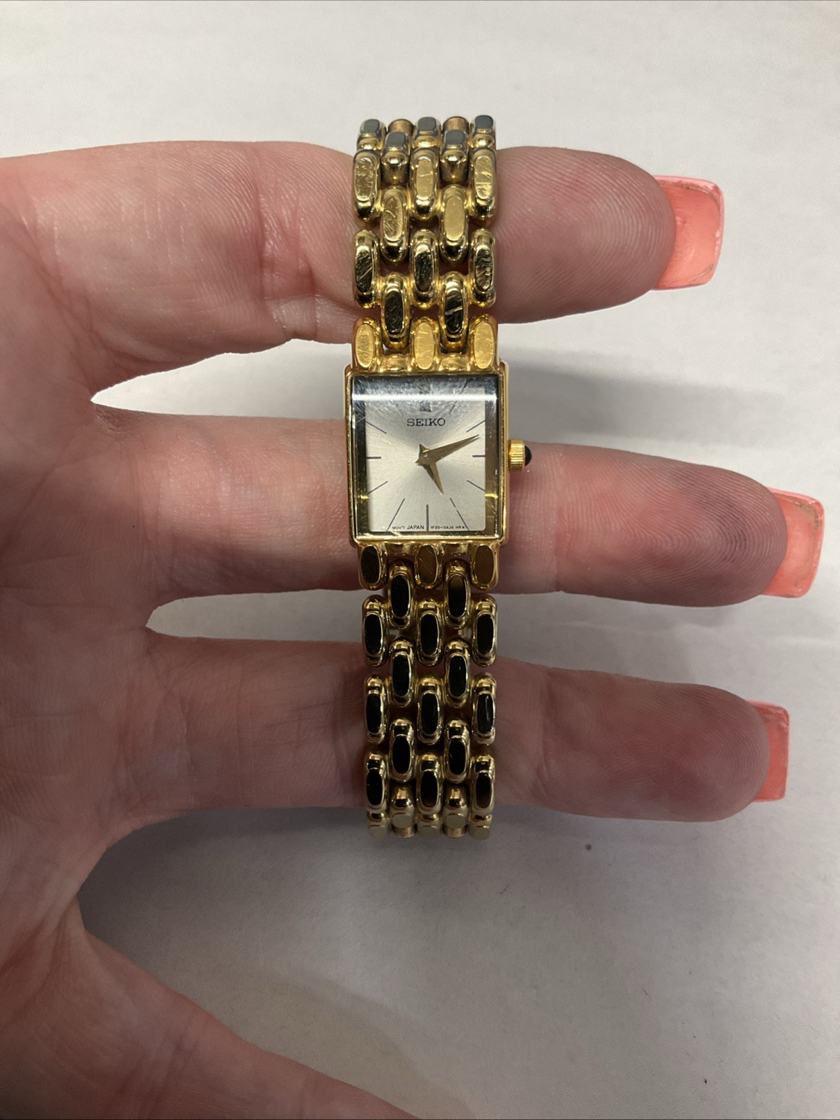 Vintage Seiko 244096 Petite Yellow Gold Tone Classic 13mm Small Tank watch