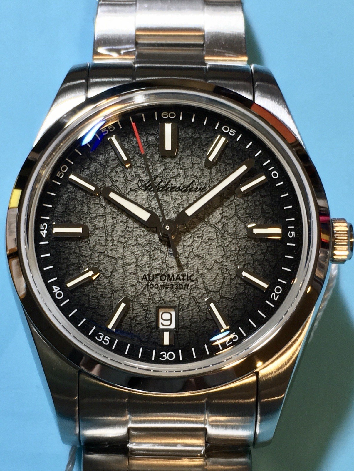 ADDIESDIVE GREY FUME CRACKED ENAMEL DIAL WATCH 39MM SPORT SWISS BGW9 K1 CRYSTAL
