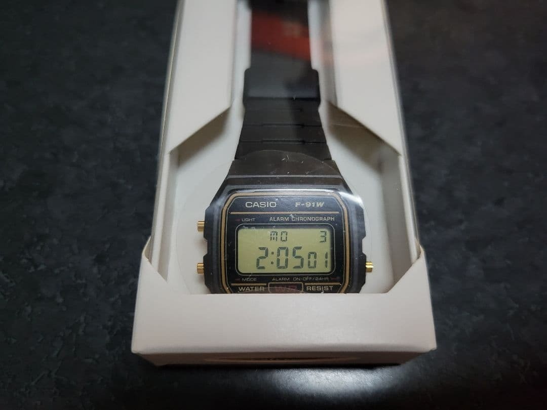 CASIO F-91WG-9QJH Gold LCD Classic Digital Watch