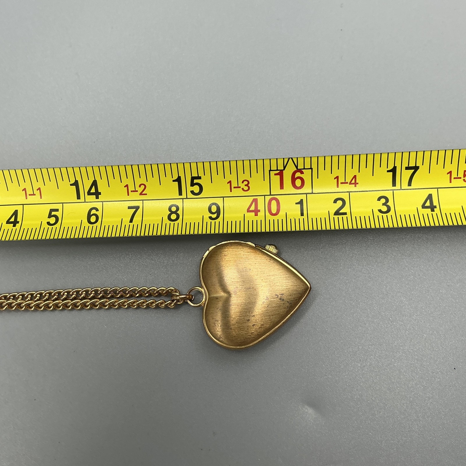 Heart Locket Pendant Necklace Watch Women 18mm Gold Dial Gold Tone New Battery