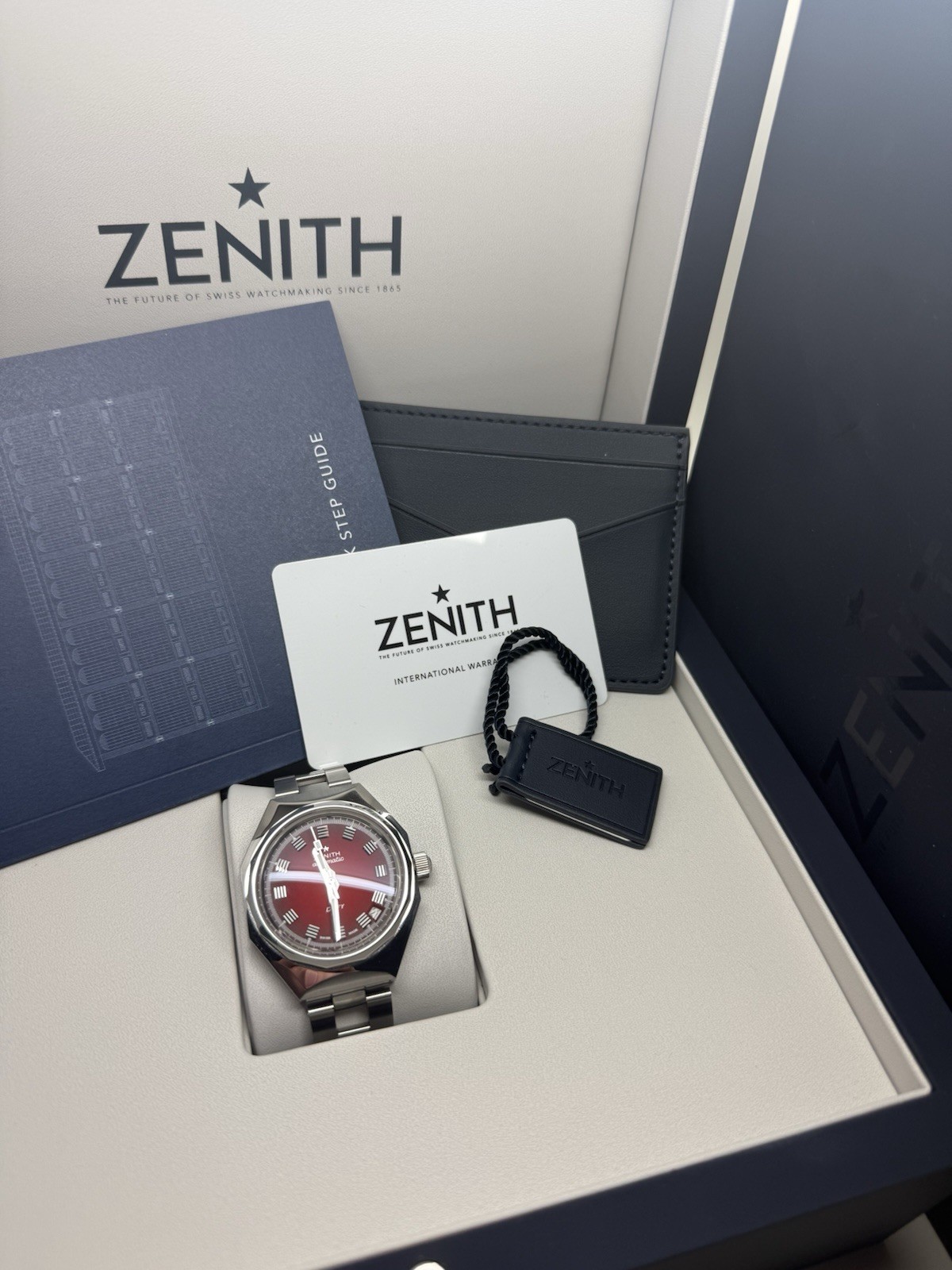 2023 Zenith Defy Revival Red Dial 37mm Auto A3691 03.A3642.670/3691.M3642 B+P