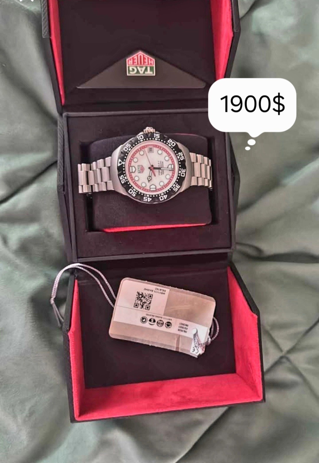 TAG Heuer Formula 1 Quartz White/Red Dial Black Rotating Bezel Date Box