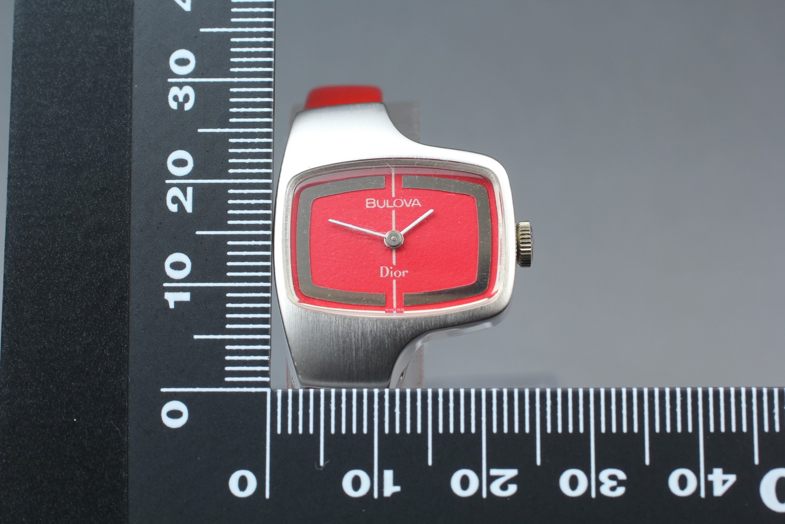 [Exc+5] Vintage Bulova Dior N2 Hand-Wind Red Asymetrical Women’s Watch