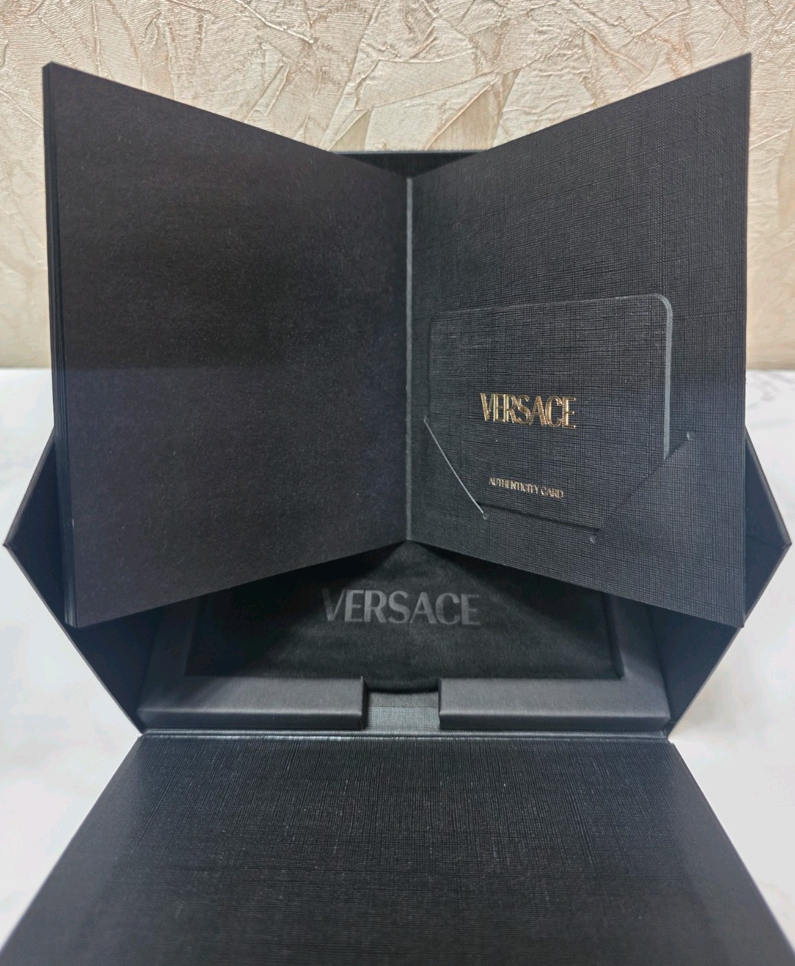 VERSACE Dominus Chronograph Swiss Quartz Men’s Analog Watch VE6H00623 (NIB)