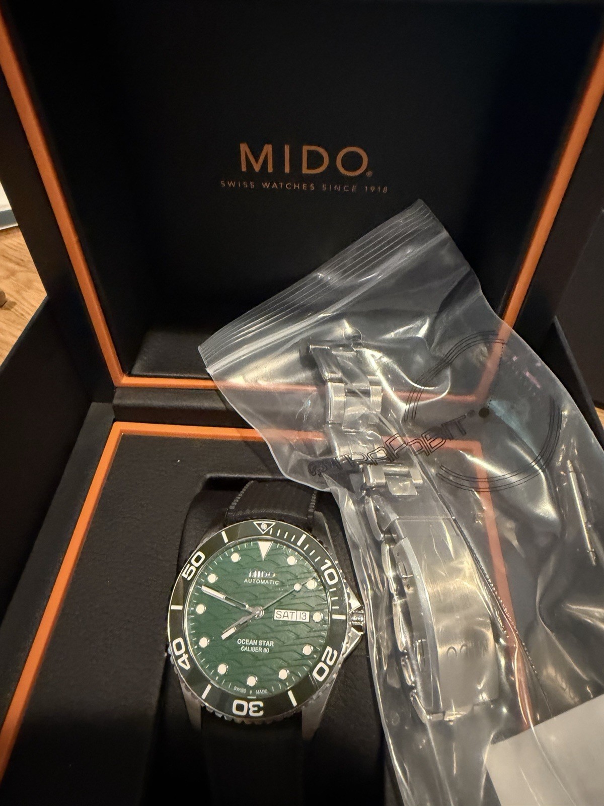 MIDO Ocean Star Caliber 80 42mm Green Wave Dial Box Papers +Bracelet