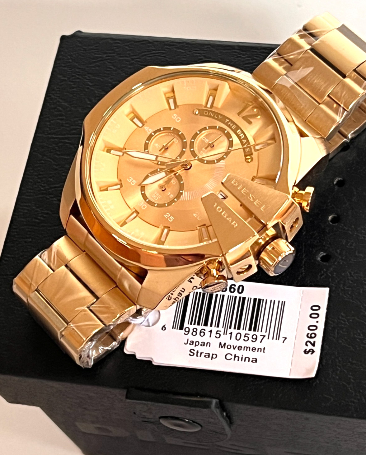 DIESEL DZ4360 Mega Chief Men’s Gold-Tone Chronograph Watch BN Gift Box $270