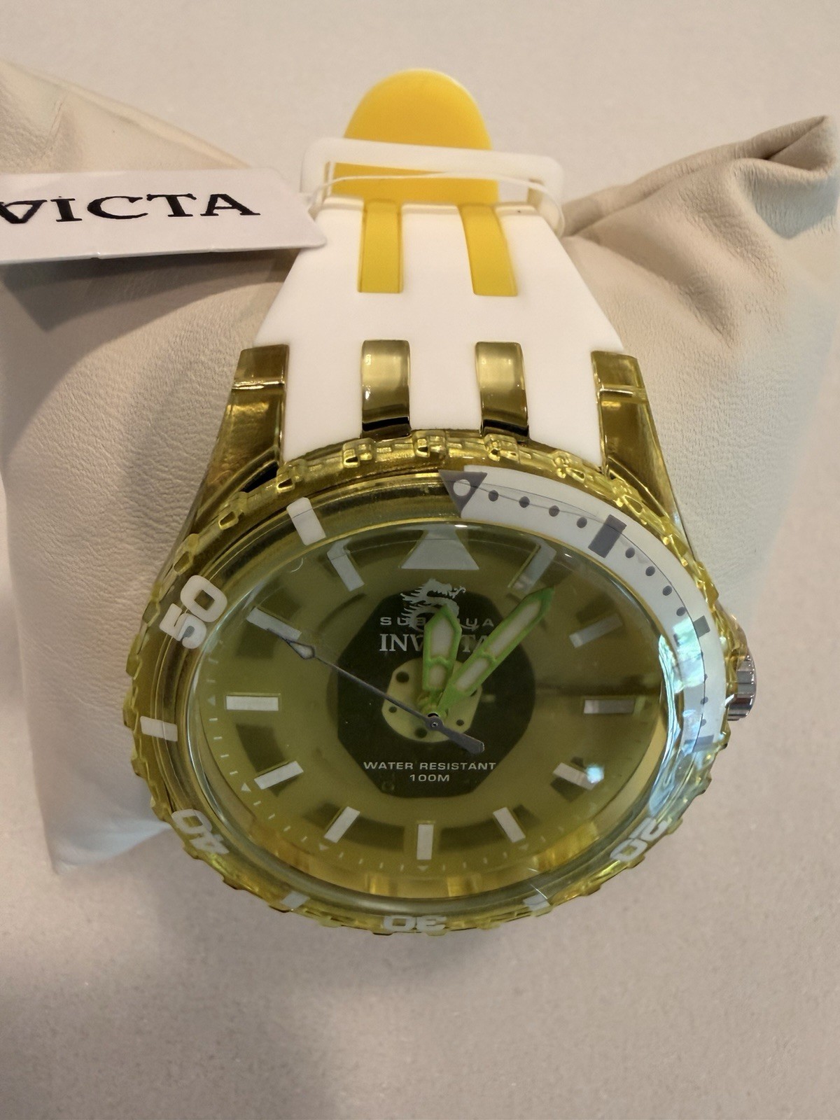 Invicta Subaqua Men’s Quartz Diver 100m 50mm Yellow/White Rubber Strap Box