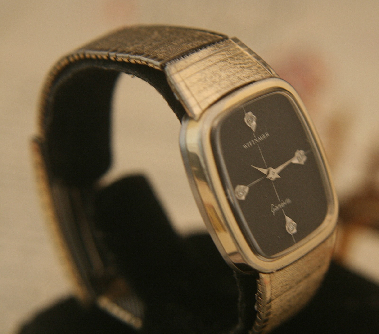 Serviced vintage 1970’s diamond Wittnauer gold dress Swiss 17 jewel wristwatch