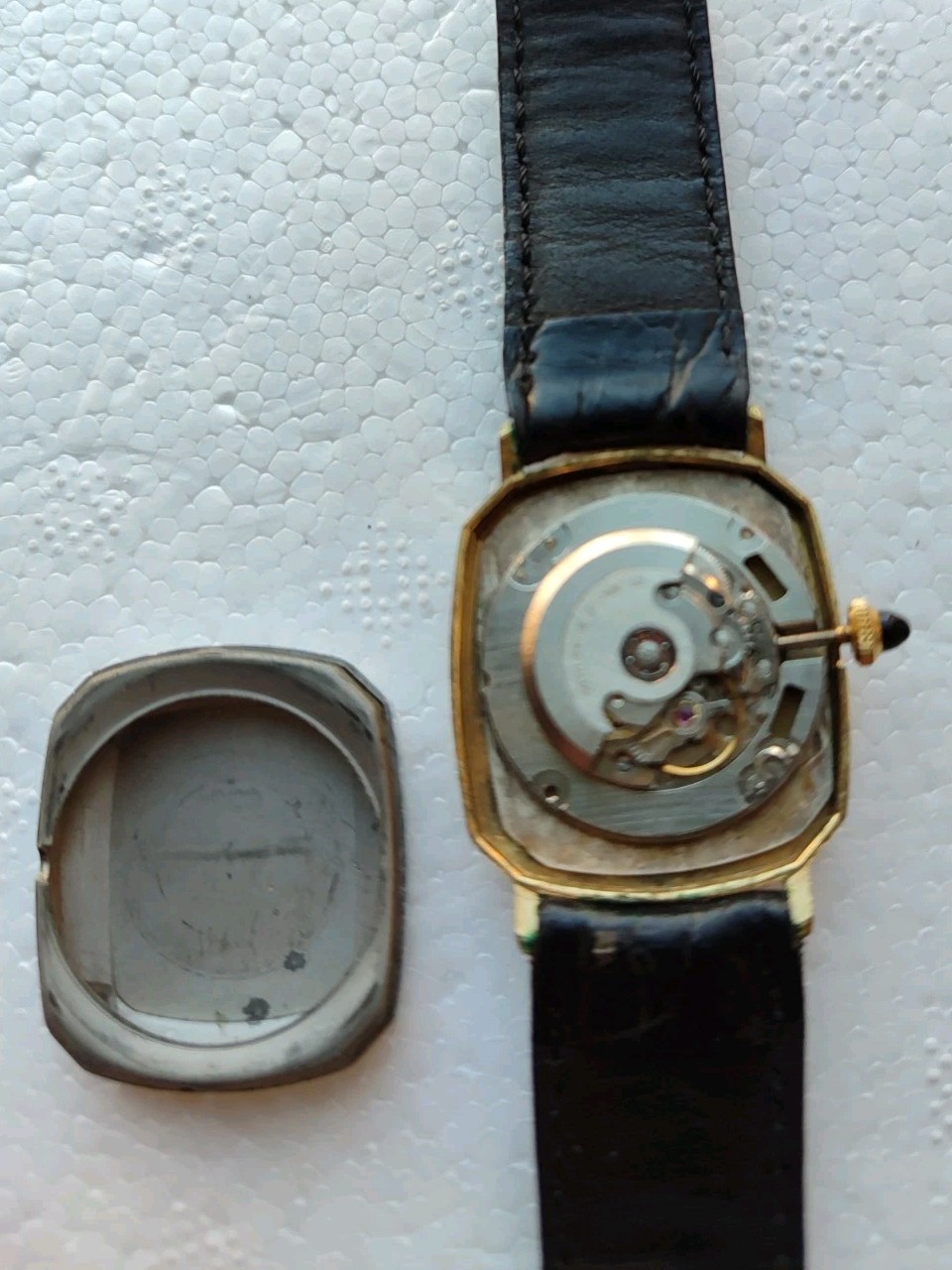 DARWIL 21 Jewels Swiss Made Hand Winding Perfectly Working 2677 Eta