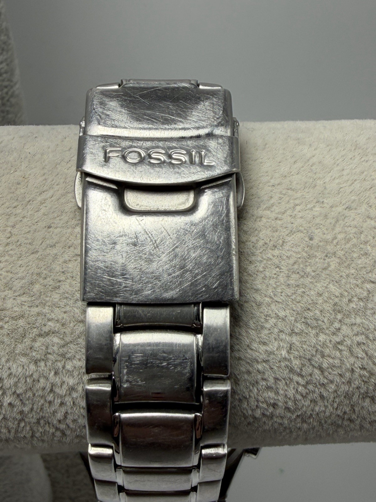 Scratched Face Fossil JR-8096 Big Tic New Batteries Mens Watch 40MM 8″