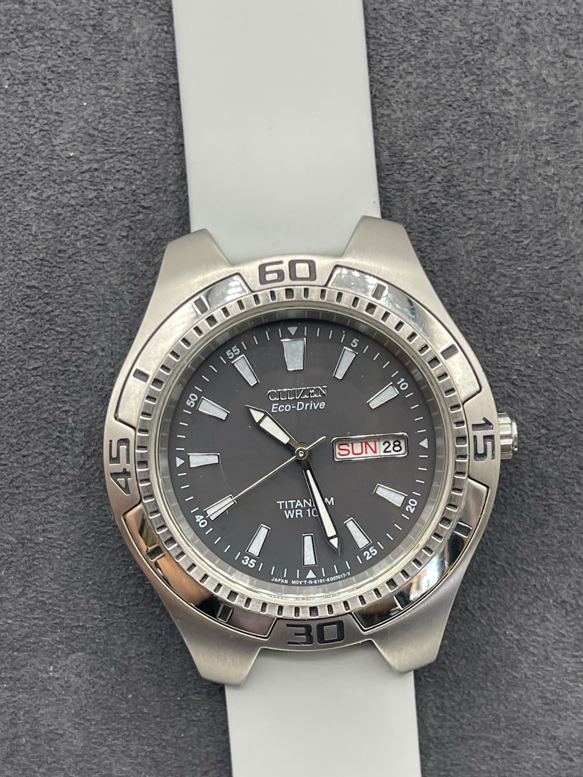 Citizen Eco-Drive Titanium 40mm Black Dial White Silicone Strap 100m Day/Date