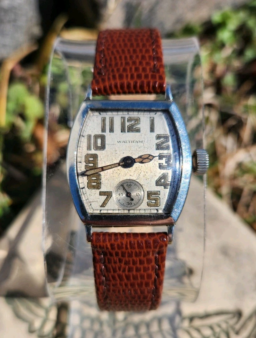 Vtg 1926 Waltham Art Deco Grade 561 Men’s 27mm Tonneau Watch Mechanical 10KGF 7J