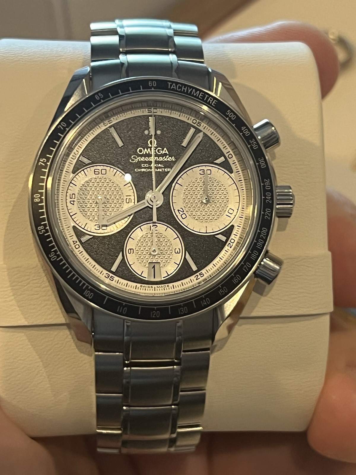 OMEGA Speedmaster Racing Chronograph Reverse Panda 40mm +Extra OMEGA Nato Strap
