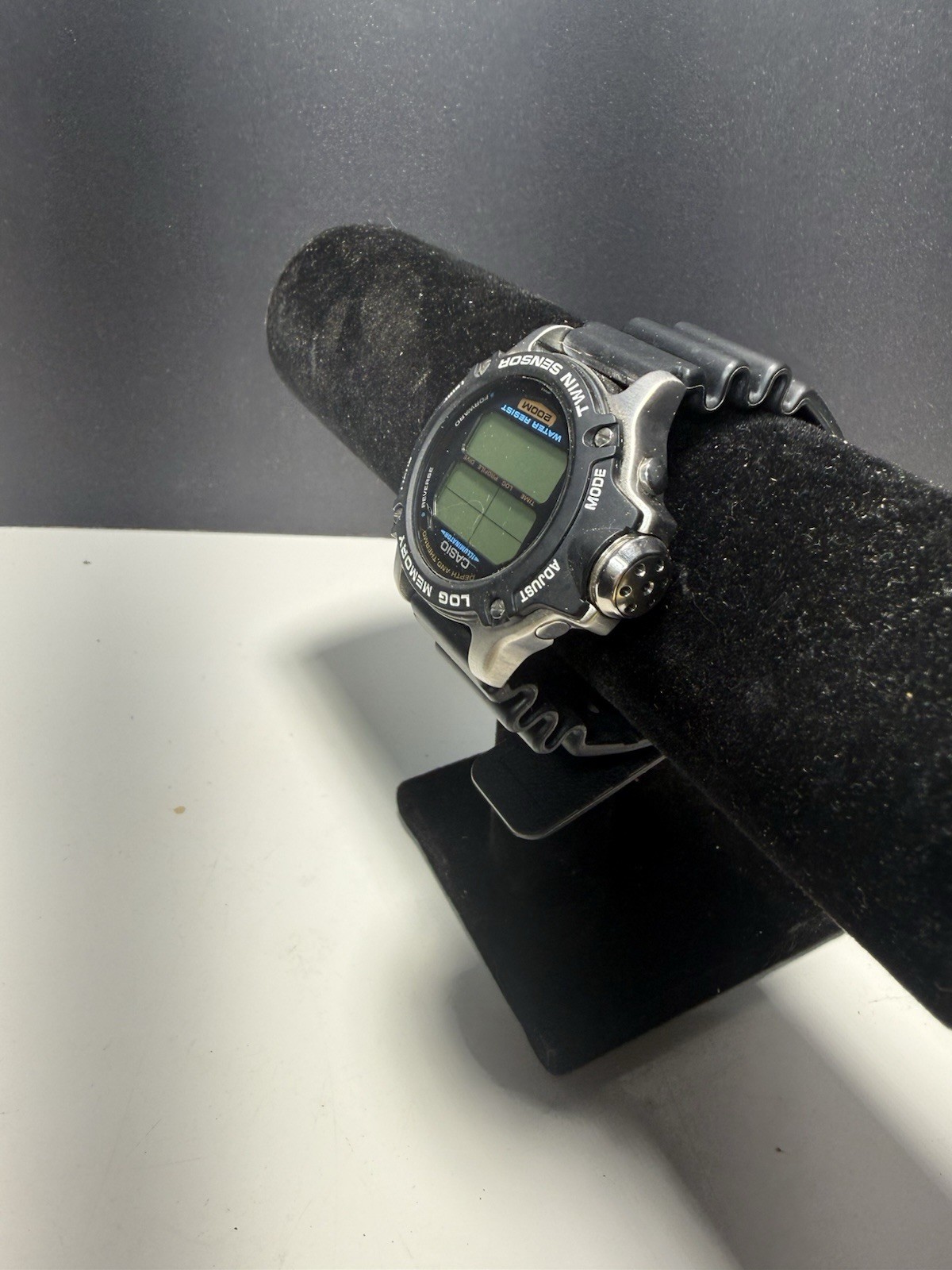 Casio Twin Sensor Digital Quartz 200M Log Memory Illuminator Black Resin Manual