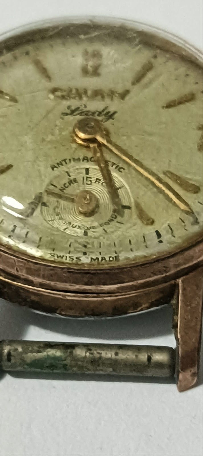 Antique old women wristwatch Cauny Lady 15 rubis plaque d’or swiss made