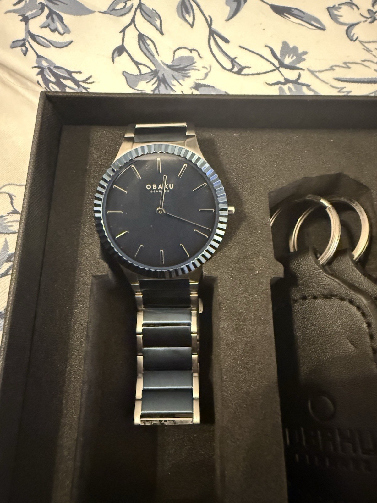 Obaku Mens and Womens gift set w/Key Chains in Box