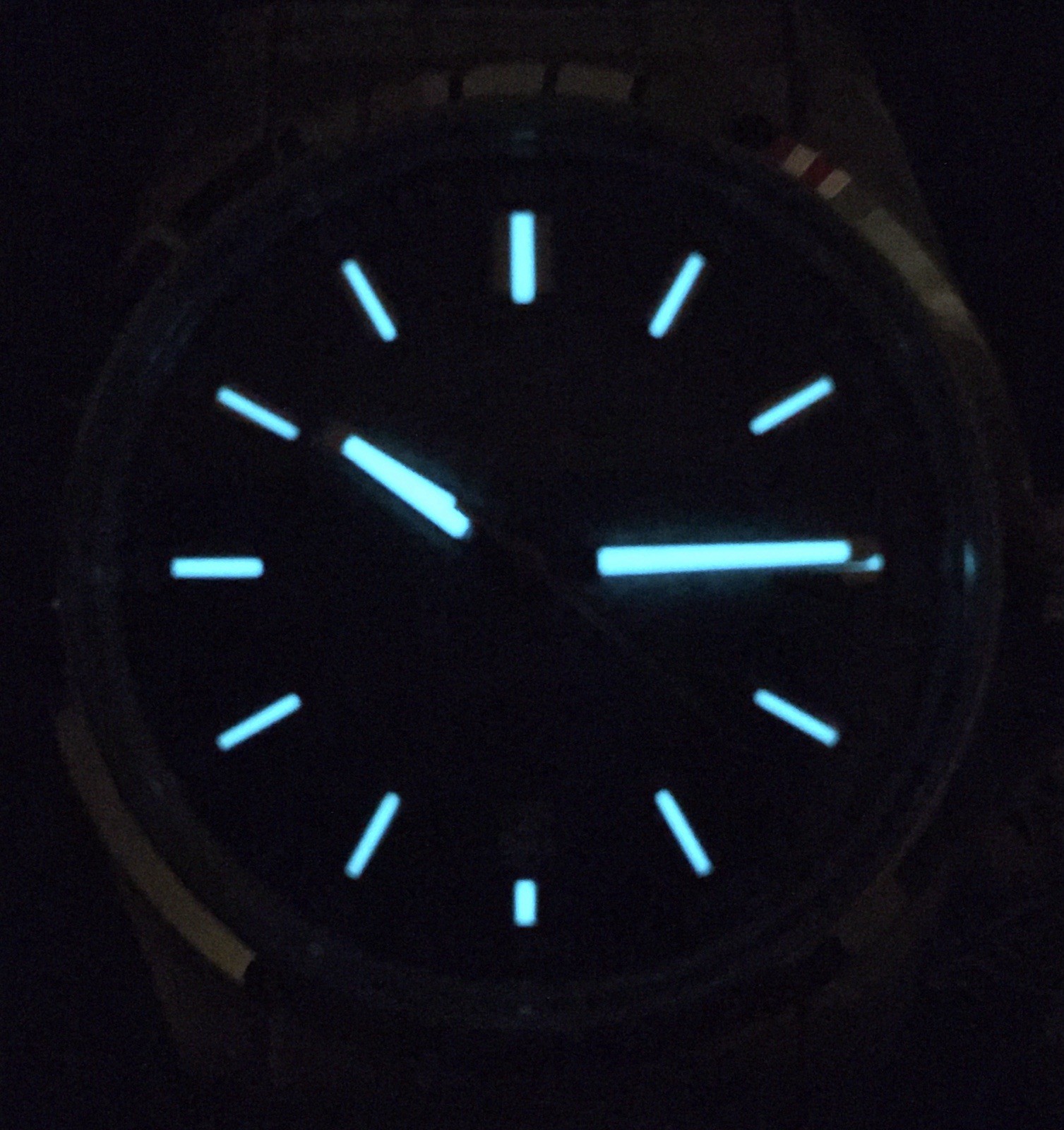 ADDIESDIVE GREY FUME CRACKED ENAMEL DIAL WATCH 39MM SPORT SWISS BGW9 K1 CRYSTAL