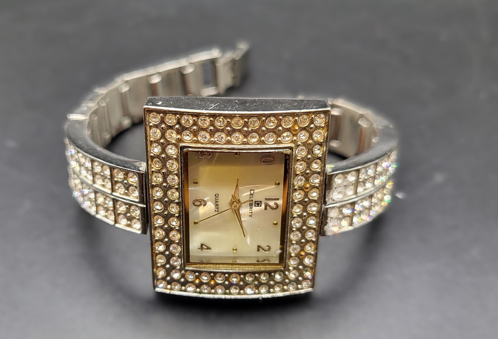 Ladies Celebrity Fashion Analog Silver Tone 28 mm Quartz Watch with Rhinestones