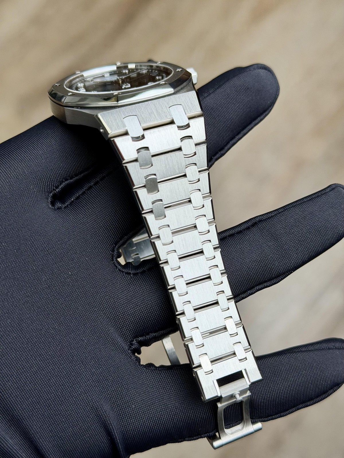 Audemars Piguet Royal Oak Jumbo Black Diamond Preowned 15206PT.OO.1240PT.01