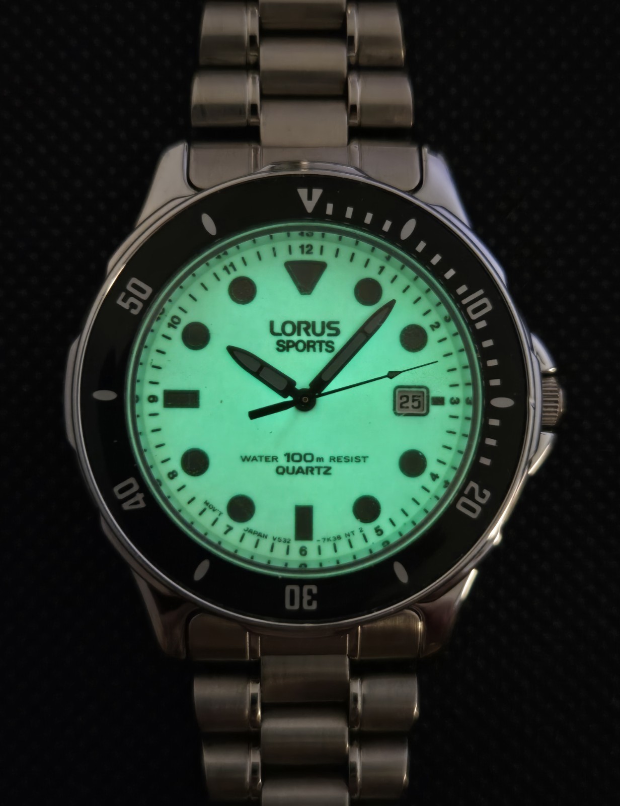 Vintage Lorus Sports by Seiko V532-7F70 Resist Full Lume Dial Silver Version